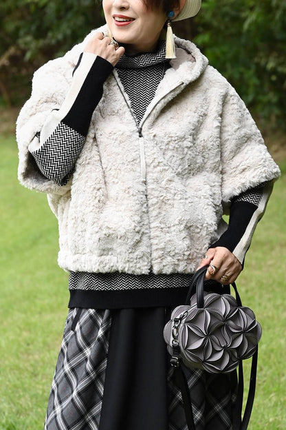 クラッシュファーフーデッド５分袖ジャケット