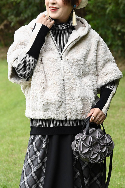 クラッシュファーフーデッド５分袖ジャケット