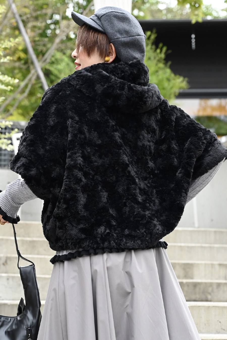 クラッシュファーフーデッド５分袖ジャケット