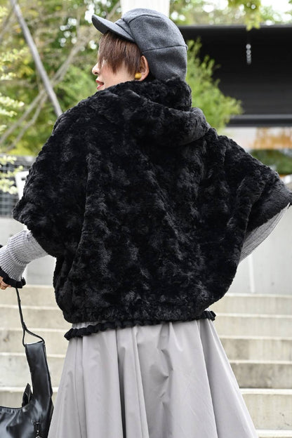 クラッシュファーフーデッド５分袖ジャケット