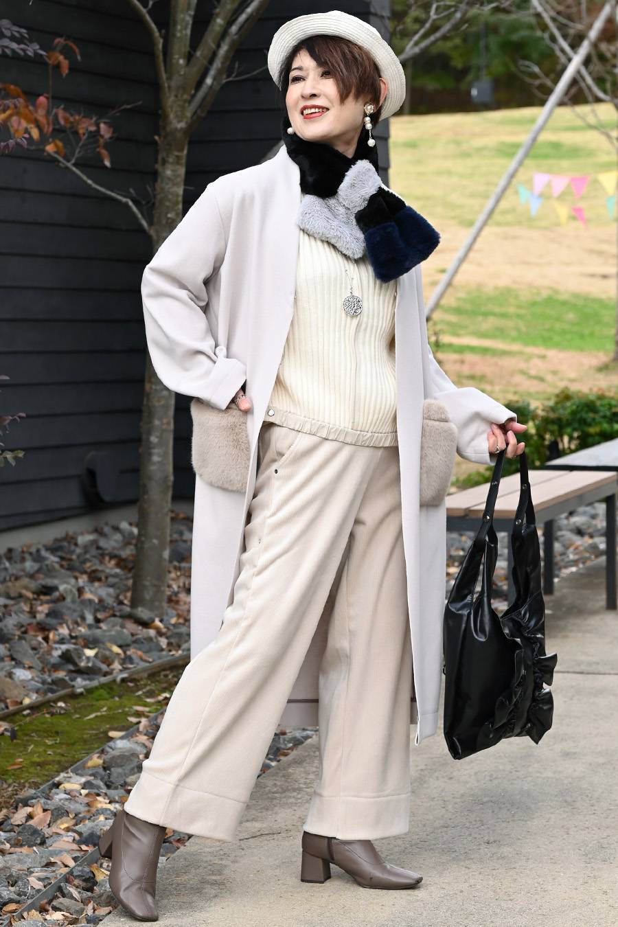 軽やかエコウール ファーポケットロングコート