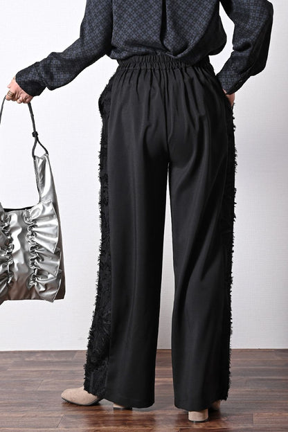 脚長さんにも！3素材切り替えセミワイドパンツ