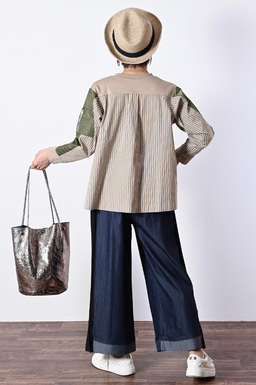 クラッシュメタリック肩入れバケツトートバッグ