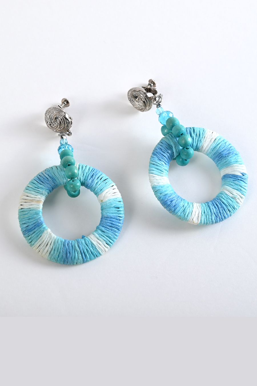 ウッド＆ボーダー大ぶりイヤリング